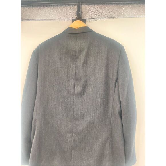 Oscar de la Renta - Picture 4 of 8